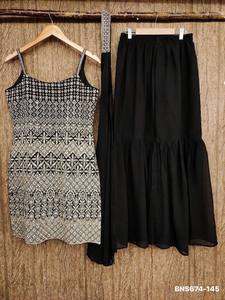 Fournisseur de costumes Sharara en soie Georgette de qualité supérieure, à la mode, avec broderies en fil et Jari, et travail de broderie à sequins, de Surat. - Product Image 4