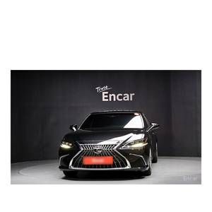 Lexus ES Executive 2024 con Volante a la Izquierda, Asientos de Cuero, Cámara Trasera, Solo 24,656 km de Kilometraje - Product Image 3