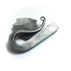 Encendedor de fuego de cola de mono de grado industrial, forjado a mano, de acero al carbono, con chispa y hoja no ajustable - Product Image 2