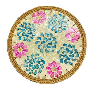 Set de table en rotin tressé haut de gamme, mosaïque de coquillages naturels, tapis fait main au Vietnam pour intérieur côtier - Product Image 1