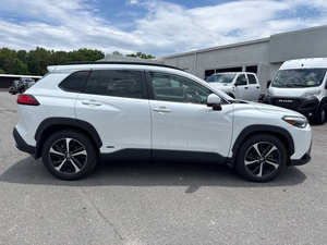 Autos Atractivos 2024 Cross HybridXSE - Product Image 3