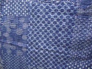 Listo para Enviar: Colcha Kantha Reversible Índigo Hecha a Mano, de Algodón con Patchwork, Textil Boho Indio para el Hogar, Ideal para Hoteles y Playa - Product Image 3