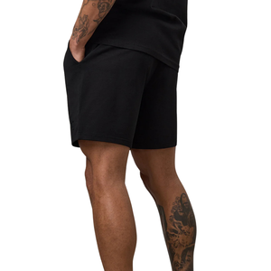 Shorts de sport noirs premium pour hommes avec cordon de serrage à la taille, pour l'entraînement, la gym, les activités sportives et les loisirs - Product Image 2