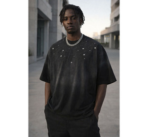 Camiseta Personalizada con Pedrería, Diseño de Rayos de Sol, Talla Grande, Color Negro Degradado, con Tachuelas de Estrella, Estilo Hip Hop, Moda Urbana, Camisetas de Algodón para Hombre - Product Image 3