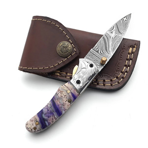 Navaja Plegable de Acero de Damasco Personalizada con Mango de Resina de Mármol Morado y Bolster Grabado, EDC para Caza y Camping, Directo de Fabricante - Product Image 6