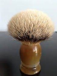 Cepillo Redondo Ecológico Hecho a Mano de Cuerno de Búfalo de ILAHI, de Uttar Pradesh, con Cuerno para Afeitar, Personalización para Halloween - Product Image 4