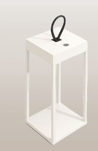 Venta al por Mayor de Faroles de Metal y Vidrio con Acabado Blanco, Faroles de Metal para Velas, Decoración del Hogar para Exteriores, Hechos a Mano y Personalizados - Product Image 2