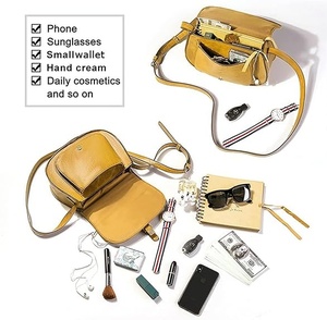 Sac à bandoulière en PU pour femmes, couleur unie, sangle réglable, fermeture à boucle, décontracté, usage quotidien, durable, léger - Product Image 3