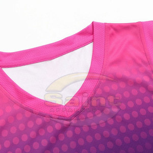 Uniforme de basketball en polyester respirant de haute qualité, service OEM, couleurs et logo personnalisés, prix bas, nouveau style, design pur - Product Image 4