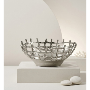Bol décoratif moderne en aluminium noir mat, bol de service irrégulier martelé avec bord festonné pour table d'hôtel de luxe - Product Image 3