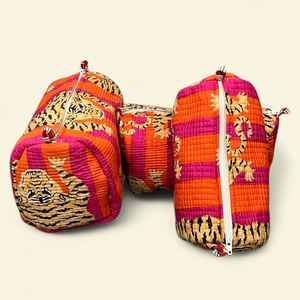 ชุดกระเป๋าเครื่องสำอางผ้าฝ้ายกันน้ำแบบพรีเมียม 3 ชิ้น ลายป่า พร้อมซิปแบบติดแน่น สำหรับเดินทาง - Product Image 5