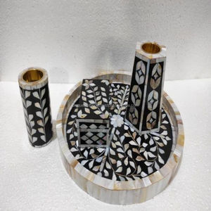 Ensemble de Bukhoor minimaliste en nacre noire avec plateau en résine, boîte de rangement et brûleur d'encens contemporain - Product Image 2