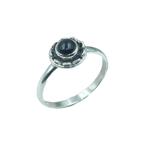 Bague en Onyx Noir Naturel Rond Cabochon, Argent Sterling 925, Faite à la Main, Sertissage Floral, Bague Minimaliste en Pierre Précieuse pour Femme - Product Image 1