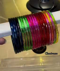 Bracelets en verre tendance/Chudiyan pour femmes et filles, taille et modèle personnalisables/Bracelet en résine style ange, artisanat en résine - Product Image 5