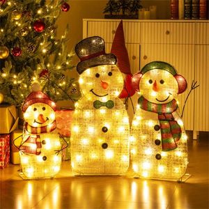 Luci da Giardino 3D a Forma di Famiglia di Pupazzi di Neve, 95 LED Bianco Caldo, Metallo+Tessuto, Misure 30.5"/25.5"/20.5", Multicolore - Product Image 2