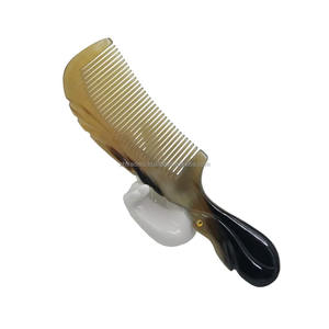Peine para Cabello Hecho a Mano, Ecológico, de Cuerno Natural de Búfalo y Vaca, con Logotipo Personalizado, Peine de Salón de Alta Calidad - Product Image 3