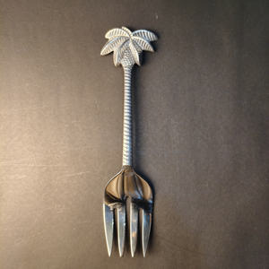 Ensemble de service en feuilles de palmier argentées tropicales, serveurs à salade en acier inoxydable à manche torsadé, pelle à gâteau et cuillères à apéritif - Product Image 6