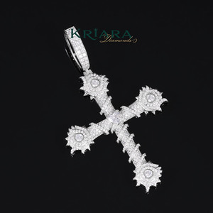 Colgante de Cruz de Moissanita, Plata 925 Bañada en Oro, Estilo Hip Hop con Engaste Pavé, Amuleto Religioso, Joyería Cristiana Unisex - Product Image 1