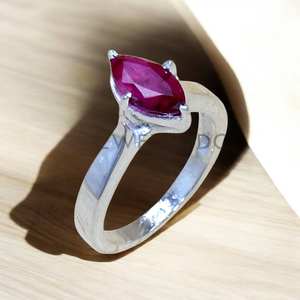 Nouvelle Arrivée Bague en Argent Sterling 925 avec Pierre Précieuse Rubis Naturel Taille Marquise Sertie à Griffes, Bijoux de Créateur, Bagues Solitaires Unisexe - Product Image 1
