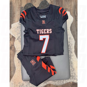 Uniformes de Fútbol Americano para Jóvenes, Paquete de Uniformes Personalizados para el Día del Partido, Ropa Deportiva para Estudiantes y Aficionadas - Product Image 4