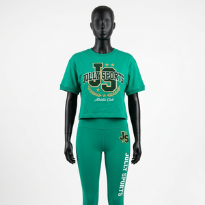 Conjunto Deportivo Premium para Mujer, Camiseta y Leggings de Poliéster y Spandex, Color Verde, Ropa de Gimnasio Elástica, Logotipo Personalizado con Transferencia Térmica - Product Image 4