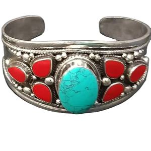 Brazalete de latón de calidad superior con diseño de lujo Chapado en oro Forma de gancho de estilo religioso-Venta de exportación mundial de - Product Image 1