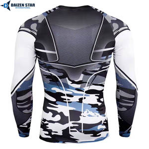 Camiseta Deportiva de Manga Larga de Alta Calidad, Transpirable, Compresiva, ProFlex, Protección UPF50+ Contra Rayos UV, Ecológica - Product Image 2