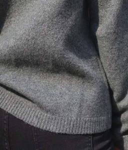 Pull en tricot épais surdimensionné pour femmes, pull chaud d'hiver, coupe ample élégante pour femmes - Product Image 3