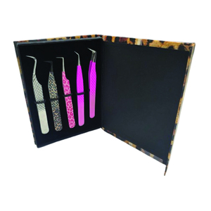 Kit de Pinzas Profesionales para Extensión de Pestañas con Punta de Fibra, 5 Piezas, con Recubrimiento de Papel, Aislamiento, Curvatura de 45 Grados, Empaque Personalizado - Product Image 2