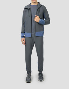 ชุดวอร์มกันลมแบบใหม่ สไตล์ลำลอง โลโก้สั่งทำได้ กันน้ำ น้ำหนักเบา ผลิตจากโพลีเอสเตอร์และไนลอน สำหรับผู้ชาย เหมาะสำหรับกิจกรรมกลางแจ้ง - Product Image 6