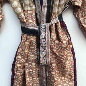 Kimono indio de seda reciclada, bata vintage de seda, bata de baño maxi con patchwork, kimono de seda para mujer, ropa de playa de verano - Product Image 4