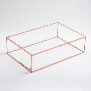 Boîte de rangement élégante en verre avec cadre en métal rose doré pour bijoux, cosmétiques et accessoires, vente en gros - Product Image 2