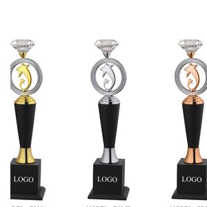 Ensemble de 3 trophées haut de gamme avec un design unique pour les événements spéciaux - Product Image 1