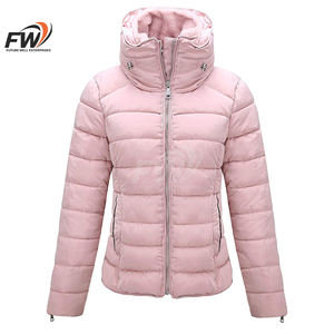 Chaqueta Corta Acolchada para Mujer, Diseño Moderno, Nueva Colección OEM, Chaqueta de Invierno Personalizada de Alta Calidad con Cierre y Protección Contra el Viento - Product Image 1