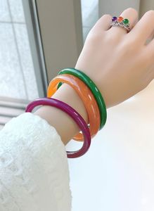กำไลข้อมือเรซิ่นพรีเมียมงานแฮนด์เมด ดีไซน์ศิลปะสีสันสดใส เครื่องประดับผู้หญิงสุดหรู - Product Image 5