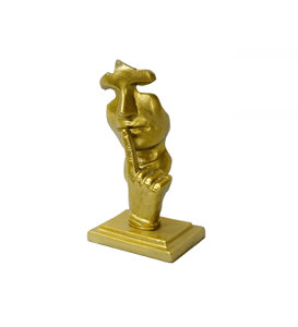 Sculpture artistique dorée en forme de visage avec geste de doigt, pièce de décoration moderne pour la maison, utilisée comme accent décoratif pour les étagères et les armoires - Product Image 1
