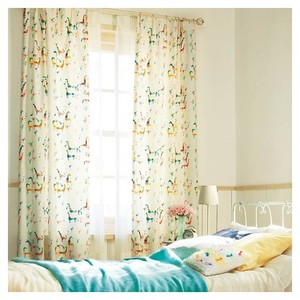 El diseño de alpaca de la paz es un tejido de cortina que da a los niños una sensación de seguridad. - Product Image 1