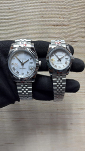 นาฬิกาข้อมือสแตนเลสสตีล ดีไซน์หรูหรา รุ่นลิมิเต็ดอิดิชั่น สไตล์วินเทจ ฮิปฮอป หน้าปัดสีขาว ตัวเลขโรมัน สายขนาด 22 มม. - Product Image 3