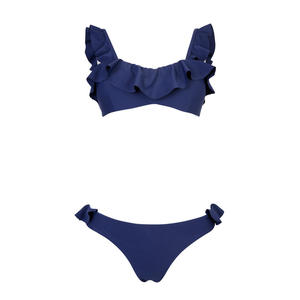 Bikini Ocean Breeze à découpes avec détails volantés pour un style estival chic, ensemble bikini deux pièces Flirty Waves Bikini Tide Tease - Product Image 1