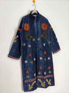 Manteau kimono en velours bleu marine brodé, veste longue faite à la main, vêtement d'extérieur bohème, tenue de festival - Product Image 5
