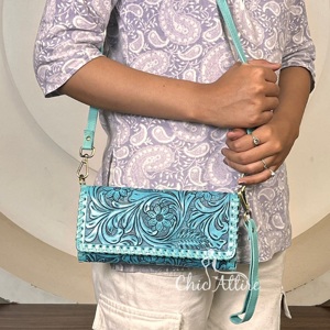 Bolso Mini Trifold de Cuero Vacuno Genuino con Diseño Floral Estilo Occidental, Vintage, Boho, Estilo Inglés, con Bloqueo RFID para Mujer - Product Image 1