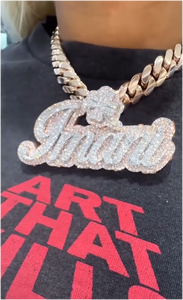 Collier personnalisable tendance en moissanite et diamants glacés avec certificat VVS, chaîne corde et plaque nominative - Product Image 3