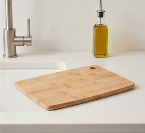Tabla de cortar rectangular de bambú natural con orificio para colgar, bloque de corte de madera para cocina - Product Image 2