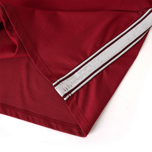 ชุดเสื้อยืดและกางเกงขาสั้นกีฬาผู้ชายคุณภาพสูง แห้งเร็ว ผลิตจากโพลีเอสเตอร์ 100% เหมาะสำหรับออกกำลังกาย ฟิตเนส วิ่ง และฝึกซ้อม ระบายอากาศได้ดี น้ำหนักเบา - Product Image 5