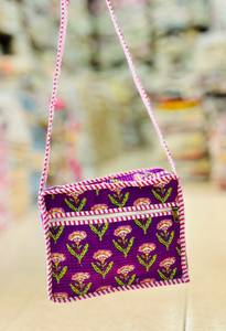 Quilted Floral Cotton Crossbody Bag Quilted Shoulder Purse Zipper Crossbody <b>Handbag</b> for Travel Daily Use - Product Image 3