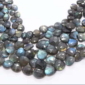 ลูกปัดลาบราโดไรต์ทรงหัวใจเจียระไนขนาด 7-8 มม. ลาบราโดไรต์สีน้ำเงินธรรมชาติ ลูกปัดหัวใจพลอยลาบราโดไรต์ 8 นิ้ว เจียระไนทรงหัวใจ - Product Image 1