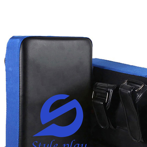 Protector de patadas con logotipo personalizado, tamaño y color a elección, para hombres, calidad profesional, para MMA, para adultos. - Product Image 3