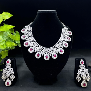 Ensemble de colliers de mode American Diamond - Élégant et éblouissant - Product Image 3