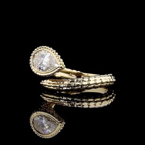 Anillo de banda abierta curva con diamante talla pera cultivado en laboratorio VS1 de estilo escultural, oro macizo de 14K, para ocasiones especiales, joyería para mujer. - Product Image 3