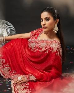 KV Embroidered Bollywood Silk Blend <b>Saree</b> (<b>Red</b>) - Product Image 6